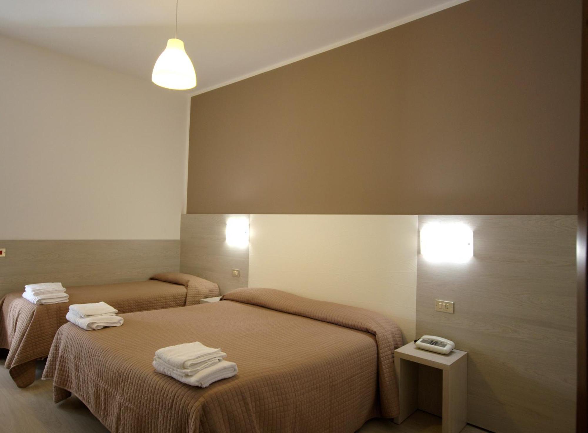 Hotel Villa Alberta B&B Cesenatico Room photo